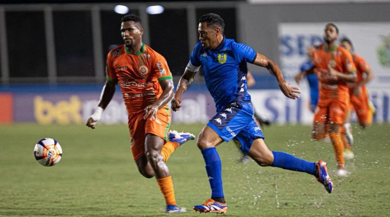 Copa Verde: Nacional-AM vence o Guaporé no estádio Carlos Zamith