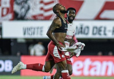 Náutico vence Athletic, se afasta do Z4 e vai a oitavo na Série B