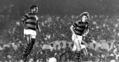 Túnel do tempo: Pelé com a camisa do Flamengo há 47 anos no Maracanã