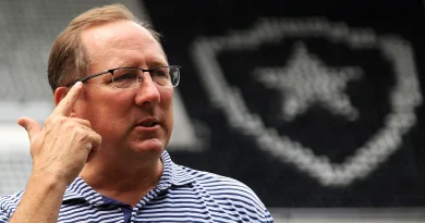 Textor é afastado da SAF do Botafogo por Tribunal Arbitral