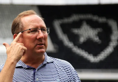 Textor é afastado da SAF do Botafogo por Tribunal Arbitral