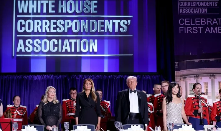 Trump é retirado de jantar após homem abrir fogo em hotel