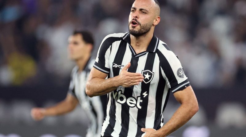 Arthur Cabral brilha e Botafogo vence o Corinthians no estádio Nilton Santos Arthur Cabral brilha e Botafogo vence o Corinthians no estádio Nilton Santos