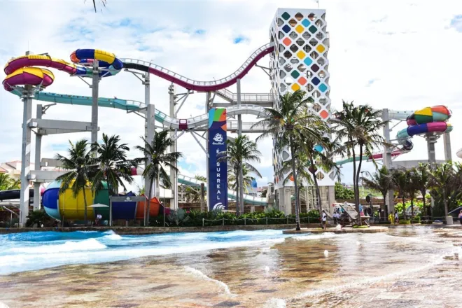 Guinness reconhece montanha-russa aquática do Beach Park como a mais alta do mundo