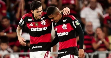 Flamengo vence Coritiba com autoridade no Maracanã Flamengo vence Coritiba com autoridade no Maracanã