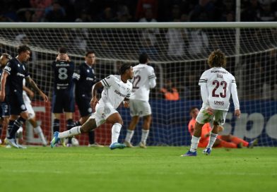 Fluminense marca no fim e empata com Independiente Rivadavia