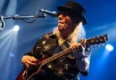 Morre Luiz Carlini, referência do rock brasileiro, aos 73 anos