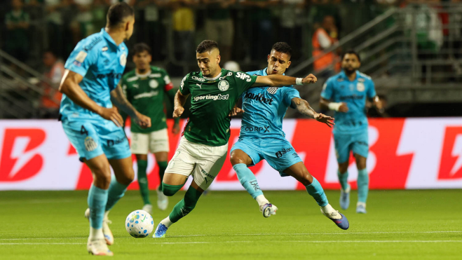 Palmeiras e Santos empatam em clássico frenético no Allianz Parque