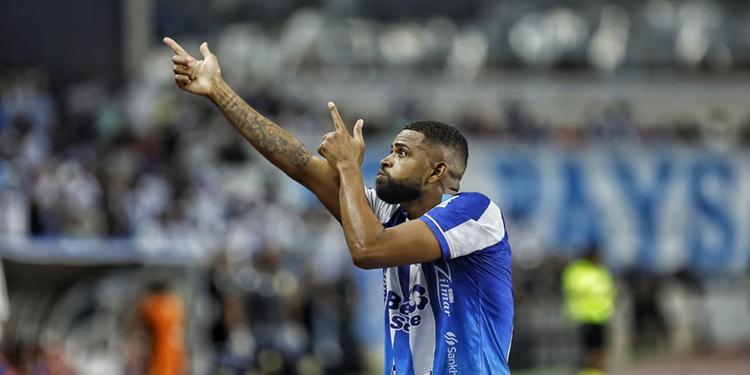 Paysandu vence o Nacional e larga na frente na final da Copa Norte Paysandu vence o Nacional e larga na frente na final da Copa Norte