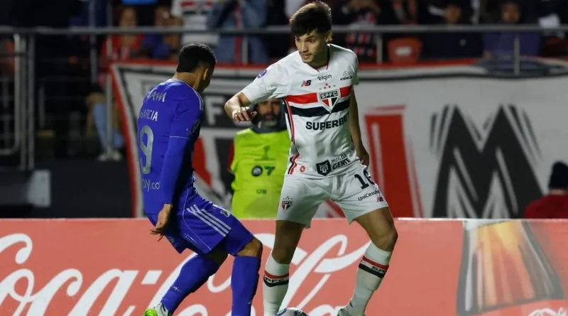 Em estreia de Dorival, São Paulo empata com o Millonarios pela Sul-Americana Em estreia de Dorival, São Paulo empata com o Millonarios pela Sul-Americana