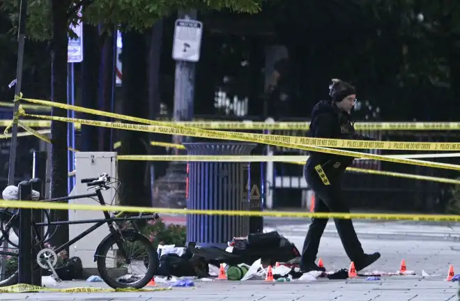 Tiroteio perto da Casa Branca deixa dois baleados e isola centro de Washington Tiroteio perto da Casa Branca deixa dois baleados e isola centro de Washington