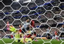 Argentina vence a Áustria em mais um dia histórico para Messi Argentina vence a Áustria em mais um dia histórico para Messi