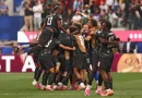 Com gol nos acréscimos, Canadá vence África do Sul e se classifica às oitavas da Copa