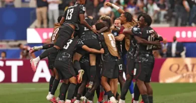 Com gol nos acréscimos, Canadá vence África do Sul e se classifica às oitavas da Copa