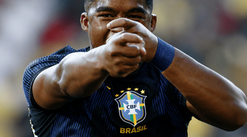 Brasil vence o Egito por 2 a 1 no último jogo antes da Copa do Mundo Brasil vence o Egito por 2 a 1 no último jogo antes da Copa do Mundo