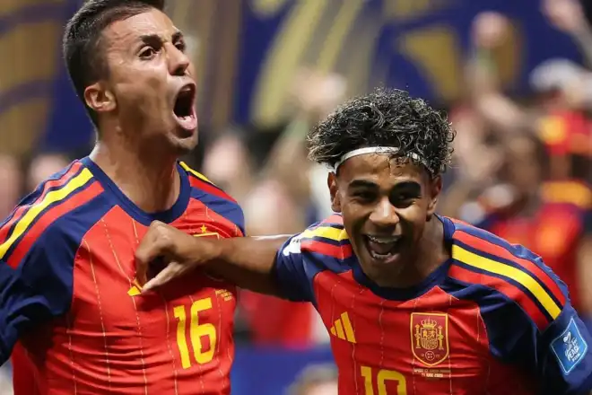 Espanha goleia Arábia Saudita e vira líder de grupo na Copa do Mundo Espanha goleia Arábia Saudita e vira líder de grupo na Copa do Mundo