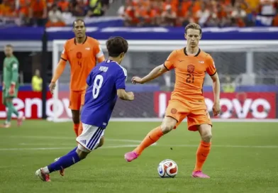 Em jogo frenético, Japão busca empate contra a Holanda em estreia na Copa do Mundo Em jogo frenético, Japão busca empate contra a Holanda em estreia na Copa do Mundo