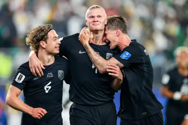 Noruega derrota Senegal e empata com França na liderança Noruega derrota Senegal e empata com França na liderança
