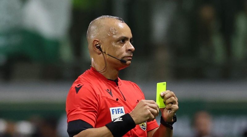 Arbitragem brasileira vai comandar o jogo de estreia da Copa do Mundo Arbitragem brasileira vai comandar o jogo de estreia da Copa do Mundo