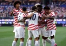 EUA goleia o Paraguai e estreia com vitória na Copa do Mundo EUA goleia o Paraguai e estreia com vitória na Copa do Mundo