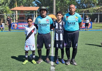 Joias da base brilham e Botafogo goleia Vasco pela primeira rodada do soccer society sub-10 Joias da base brilham e Botafogo goleia Vasco pela primeira rodada do soccer society sub-10