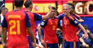 Espanha vence Bélgica nos minutos finais e garante vaga na semifinal contra a França