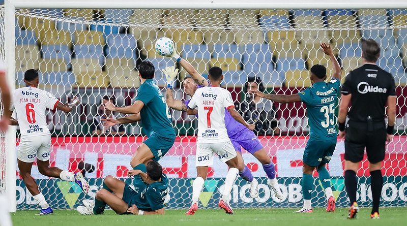 Fluminense empata sem gols com o Bahia no Maracanã Fluminense empata sem gols com o Bahia no Maracanã