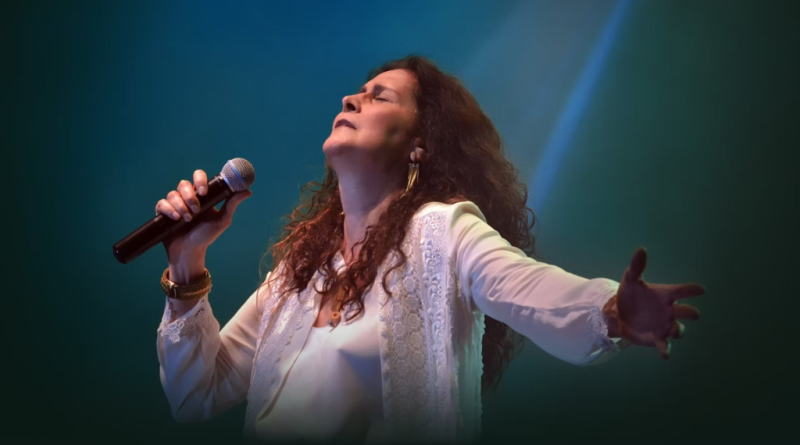 Cantora Joanna faz show no Teatro Amazonas neste mês de julho Cantora Joanna faz show no Teatro Amazonas neste mês de julho