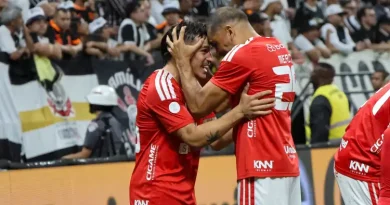Corinthians vence, mas é eliminado pelo Internacional na Copa do Brasil Corinthians vence, mas é eliminado pelo Internacional na Copa do Brasil
