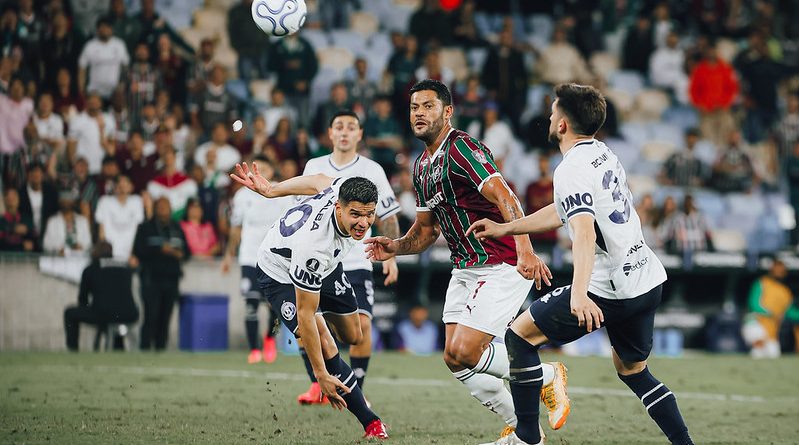 Fluminense empata sem gols com Rivadavia, sofre pressão e é vaiado pela torcida no Maracanã Fluminense empata sem gols com Rivadavia, sofre pressão e é vaiado pela torcida no Maracanã