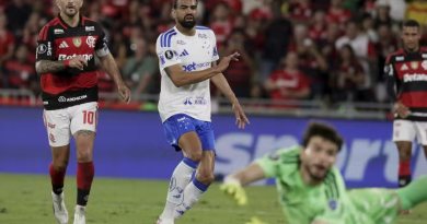 Flamengo vence Cruzeiro e avança na Libertadores Flamengo vence Cruzeiro e avança na Libertadores