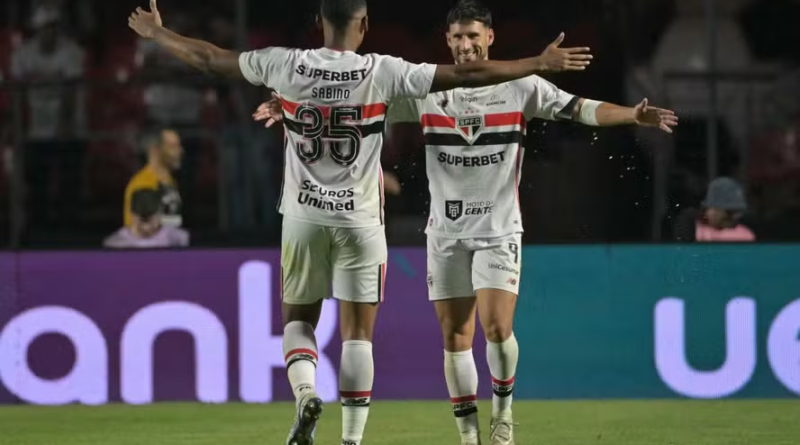 São Paulo vence Bolívar e avança às quartas da Copa Sul-Americana São Paulo vence Bolívar e avança às quartas da Copa Sul-Americana