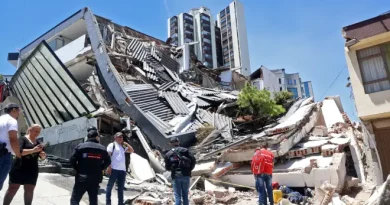 Número de mortos em terremoto na Colômbia passa de 100 Número de mortos em terremoto na Colômbia passa de 100