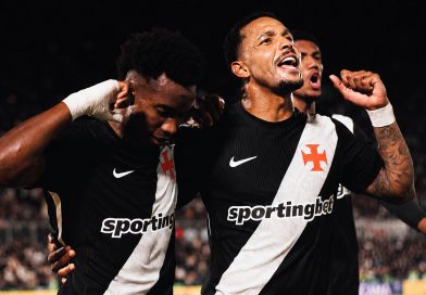 Vasco goleia o Olimpia no Defensores del Chaco e avança na Sul-Americana Vasco goleia o Olimpia no Defensores del Chaco e avança na Sul-Americana
