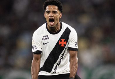 Vasco vence o Fluminense no Maracanã e avança às quartas de final da Copa do Brasil Vasco vence o Fluminense no Maracanã e avança às quartas de final da Copa do Brasil