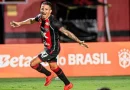 Vitória goleia o Athletico-PR e vai às quartas da Copa do Brasil Vitória goleia o Athletico-PR e vai às quartas da Copa do Brasil