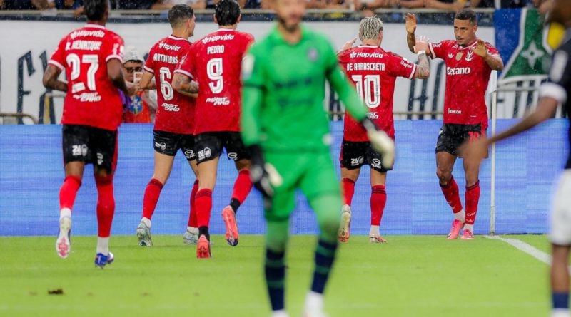 Flamengo vence o Remo no Mangueirão e assume liderança do Brasileirão Flamengo vence o Remo no Mangueirão e assume liderança do Brasileirão