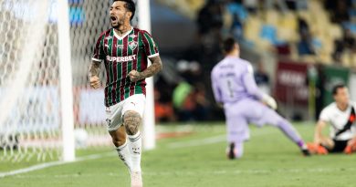 Fluminense vence o Vasco no Maracanã e confirma vitória no clássico pelo Brasileirão Fluminense vence o Vasco no Maracanã e confirma vitória no clássico pelo Brasileirão
