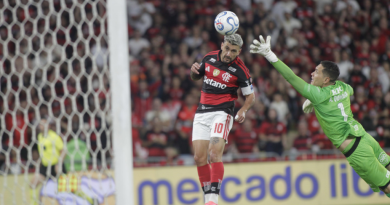 Flamengo empata com o Independiente del Valle e avança às semifinais da Libertadores Flamengo empata com o Independiente del Valle e avança às semifinais da Libertadores