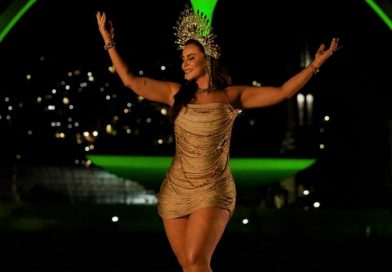 Paolla Oliveira é a nova rainha de bateria da Imperatriz Leopoldinense Paolla Oliveira é a nova rainha de bateria da Imperatriz Leopoldinense