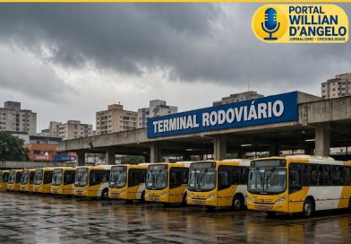 Rodoviários paralisam ônibus em Manaus Rodoviários paralisam ônibus em Manaus