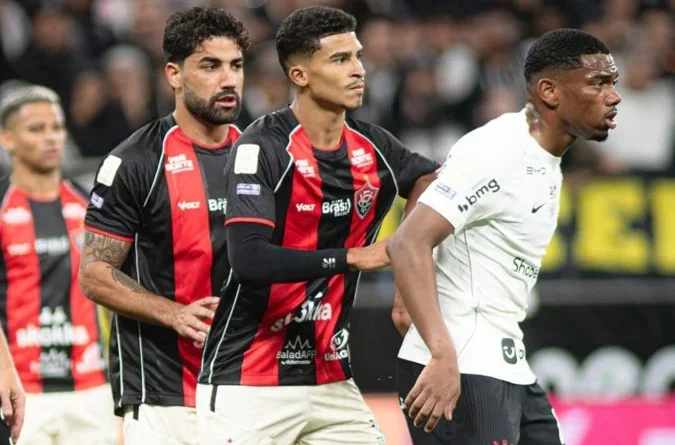 Corinthians empata com o Vitória e segue ameaçado na tabela Corinthians empata com o Vitória e segue ameaçado na tabela