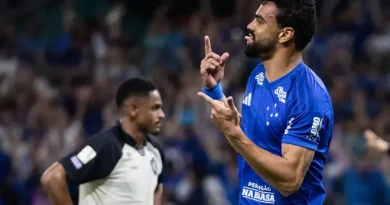 Cruzeiro vence Remo e chega ao 3º lugar do Brasileirão Cruzeiro vence Remo e chega ao 3º lugar do Brasileirão