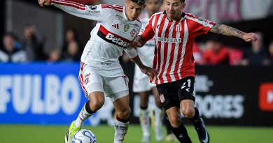 Flamengo empata com Estudiantes em La Plata e decide vaga na final da Libertadores no Maracanã Flamengo empata com Estudiantes em La Plata e decide vaga na final da Libertadores no Maracanã